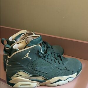 Jordan Women's Sneakers in Teal and Cream. Never worn.